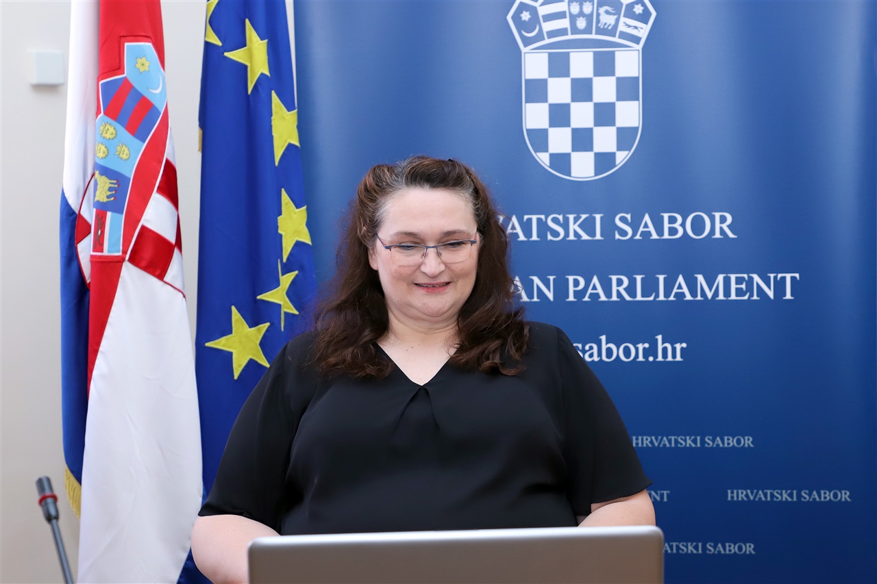 Predsjednica Odbora za zdravstvo i socijalnu politiku Renata Sabljar-Dračevac sudjelovala na panelu posvećenom skrbi o onkološkim bolesnicima