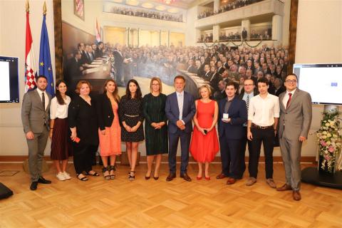 Predsjednik Hrvatskoga sabora Gordan Jandroković sudjelovao na nacionalnoj svečanosti dodjele nagrade Europskog parlamenta „Europski građanin“ za 2018. godinu u organizaciji Ureda Europskog parlamenta u Republici Hrvatskoj i Hrvatskoga sabora, Hrvatski sabor, 17. rujna 2018.