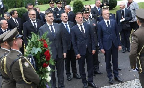 Predsjednik Hrvatskoga sabora Gordan Jandroković sudjelovao u obilježavanju 8. listopada - Dana neovisnosti Republike Hrvatske, Mirogoj - Trg sv. Marka, Zagreb, 8. listopada 2018. (foto: HINA/Lana Slivar Dominić)