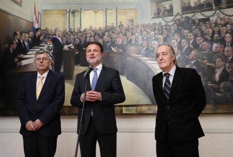 Obraćanje predsjednika Sabora Gordana Jandrokovića na božićnom domjenku za zastupnike, zaposlenike Sabora i stalno akreditirane novinare (Foto: Hina/Adnan Buljubašić)