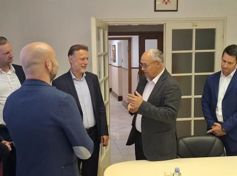 Photo: Hina/Daniel Sponza