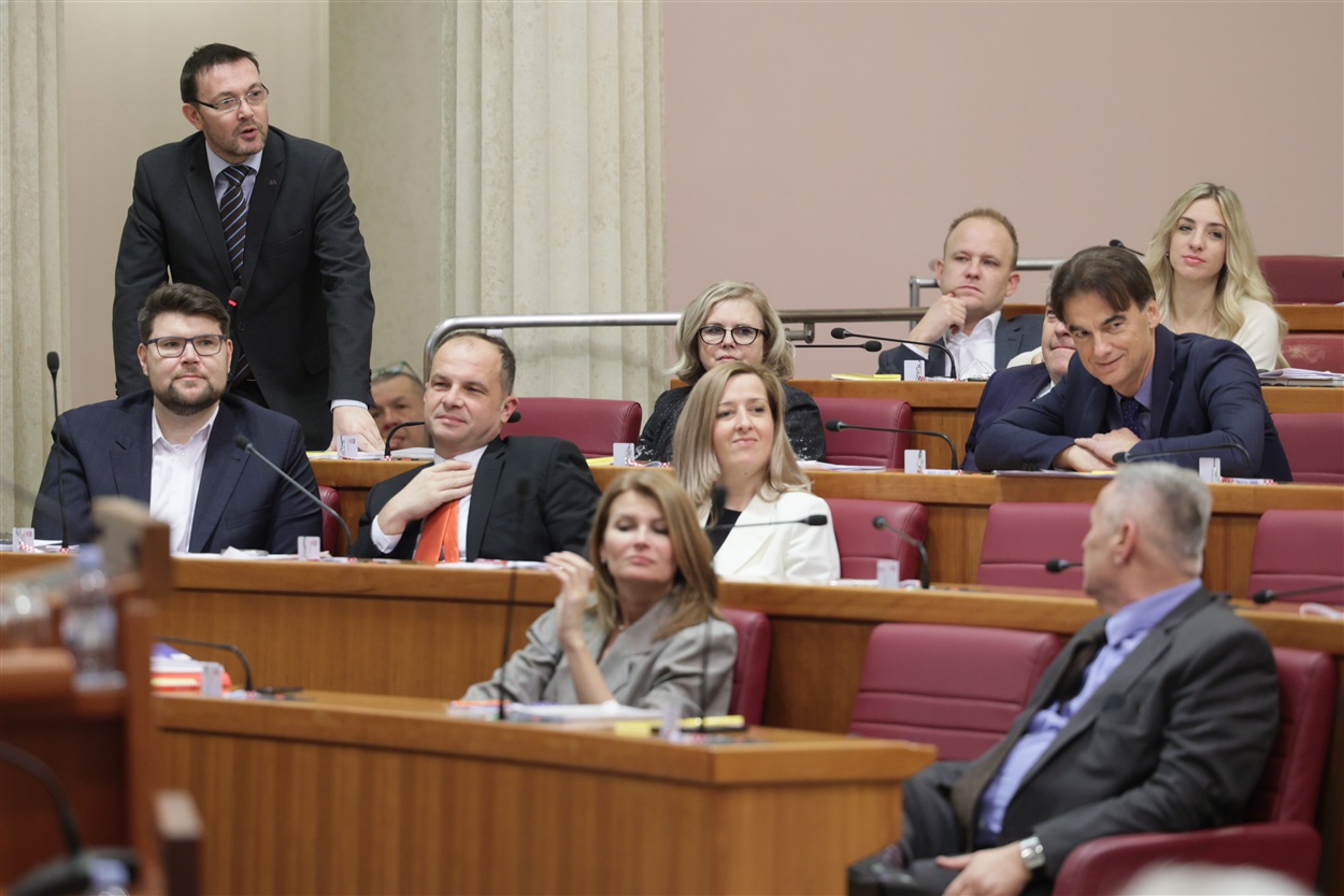 MP Arsen Bauk (SDP); Photo by Hina/Edvard Šušak