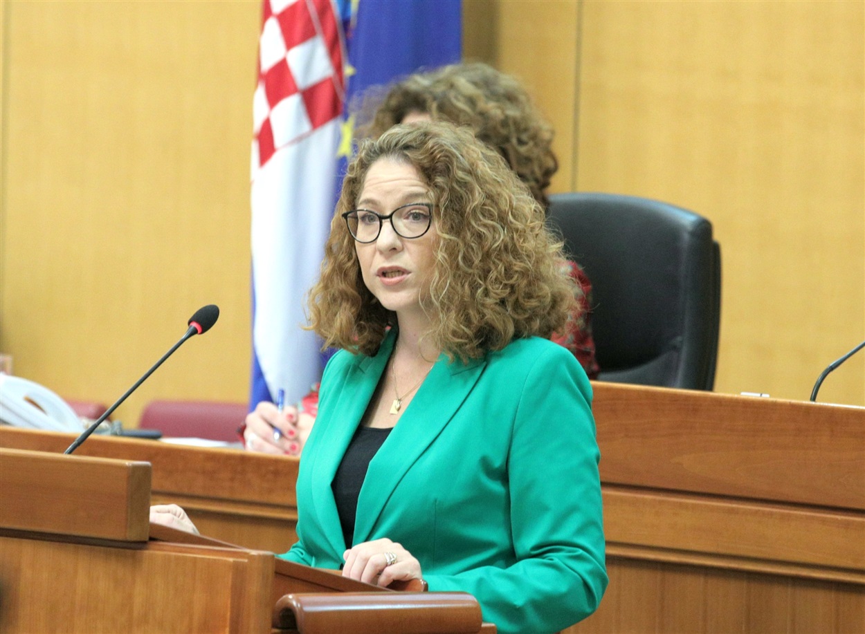 Public Ombudswoman Tena Šimonović Einwalter in the Parliament (Photo: Hina/Tomislav Pavlek)