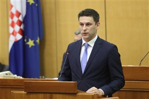Obraćanje predsjednika Sabora Bože Petrova (Foto: Hina/Damir Senčar)